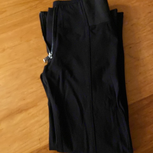 FREDDY ‘WR.UP.’ stretch crop zip up black pants. - Picture 7 of 9